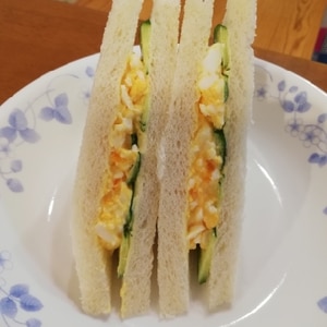 たっぷり卵ときゅうりのサンドイッチ